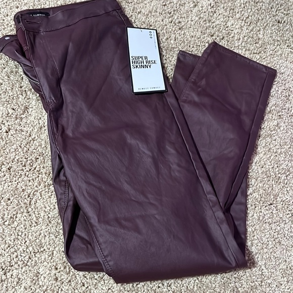 Almost famous Burgundy leather look pants - Picture 1 of 6